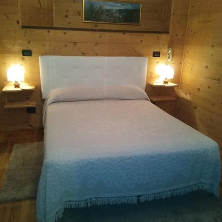 Albergo Martinet Vernante Exterior photo