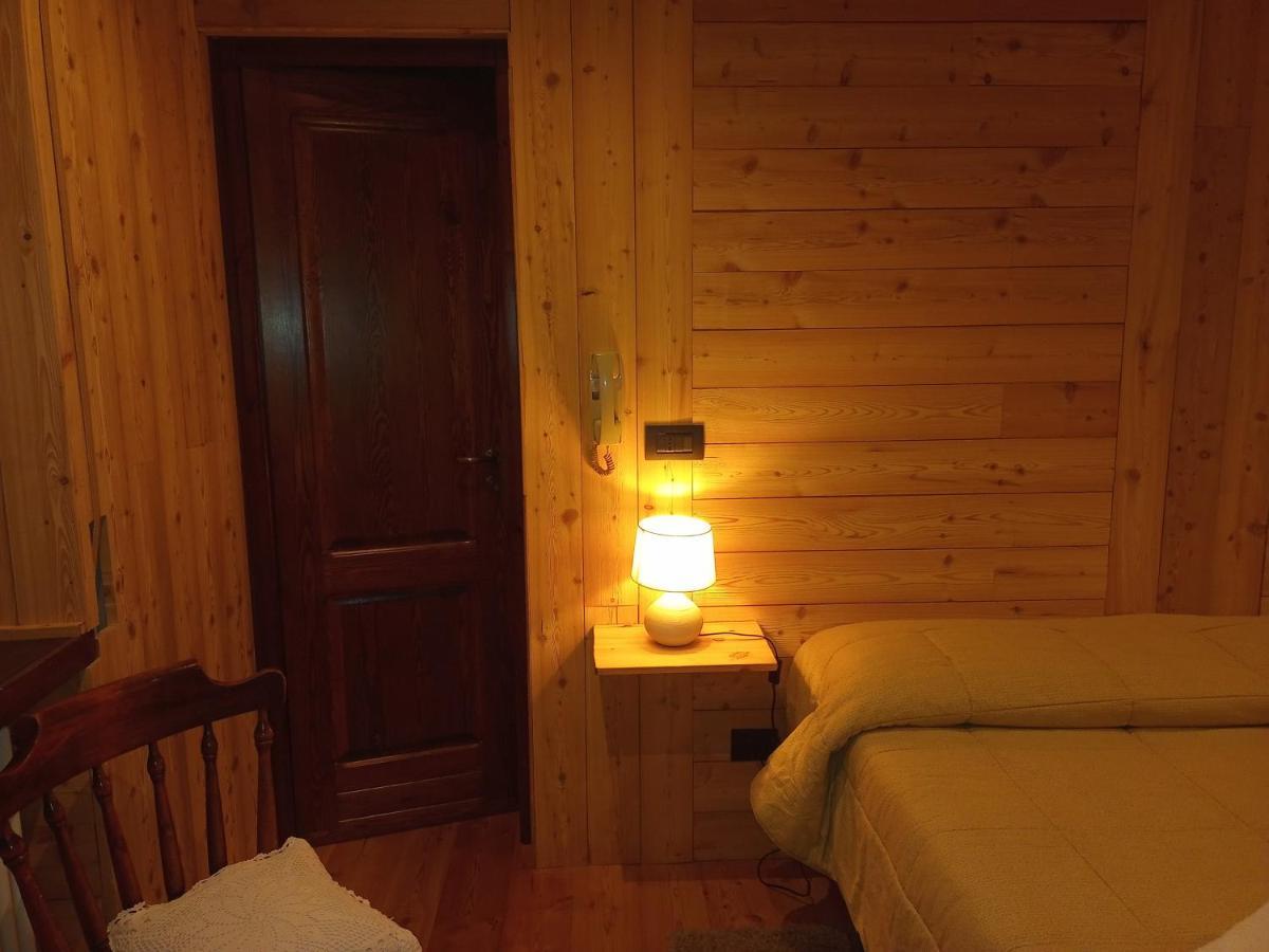 Albergo Martinet Vernante Exterior photo