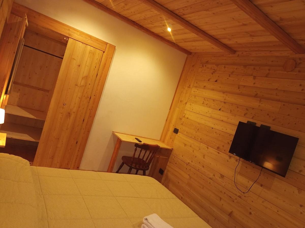 Albergo Martinet Vernante Exterior photo