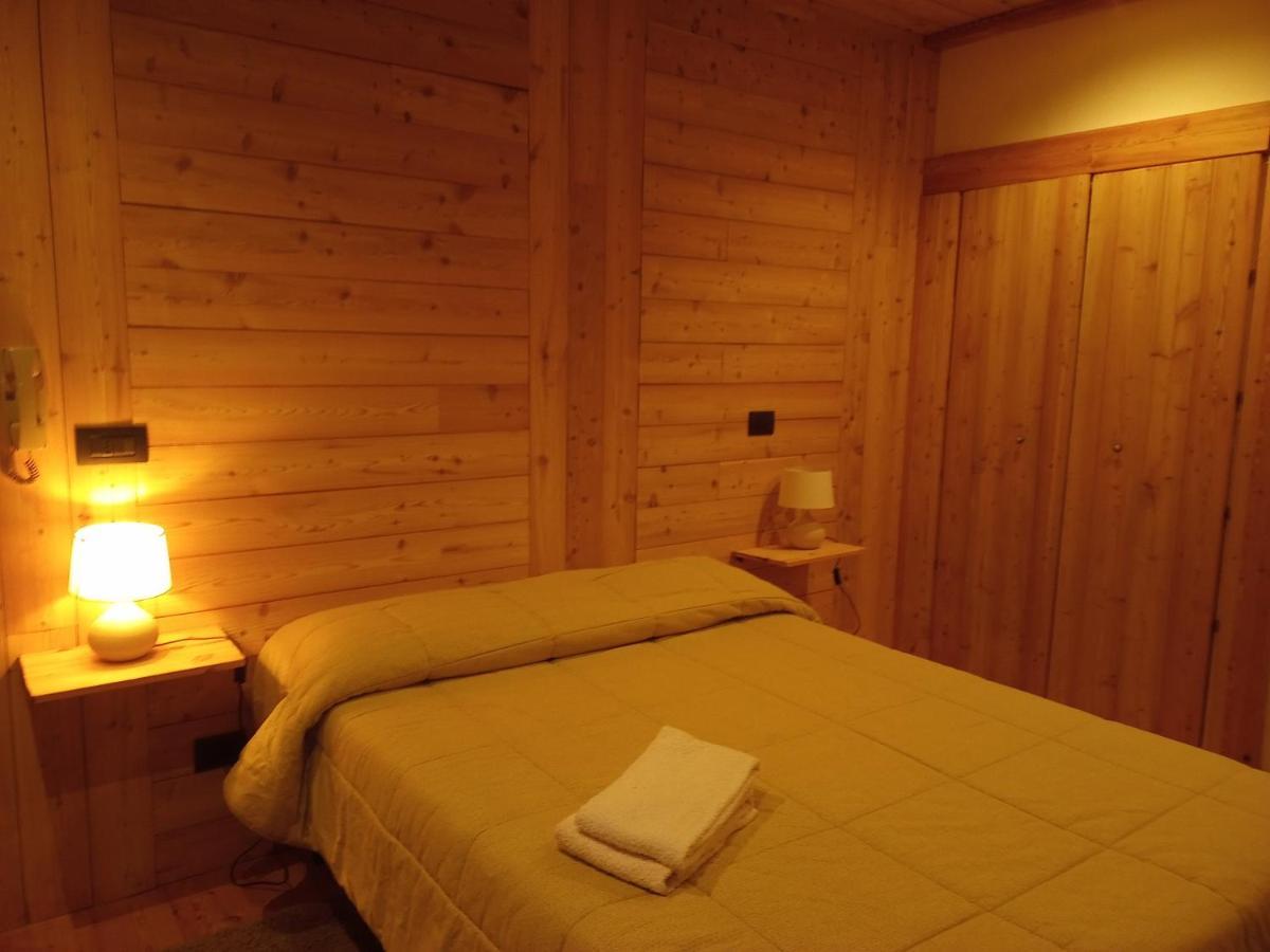 Albergo Martinet Vernante Exterior photo