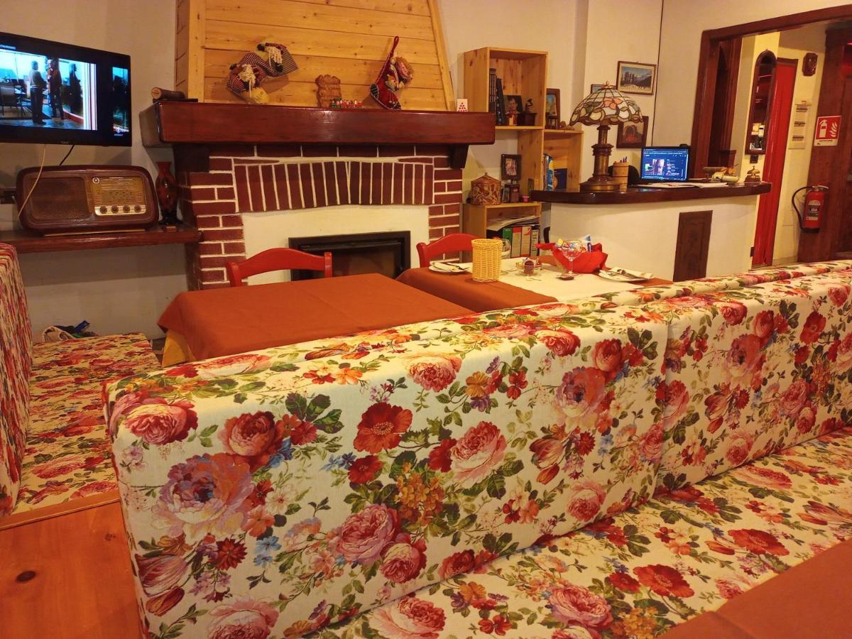 Albergo Martinet Vernante Exterior photo