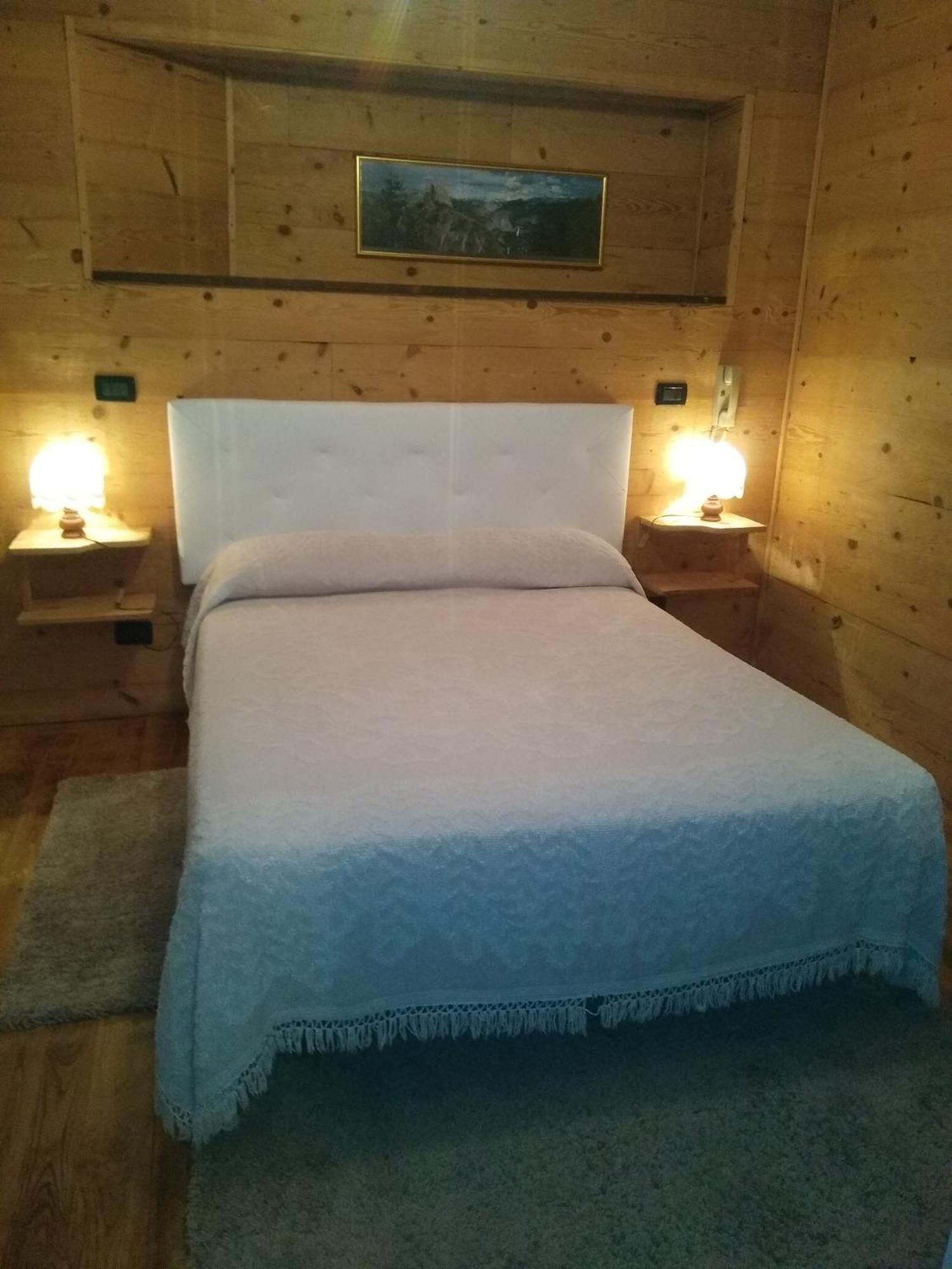 Albergo Martinet Vernante Exterior photo