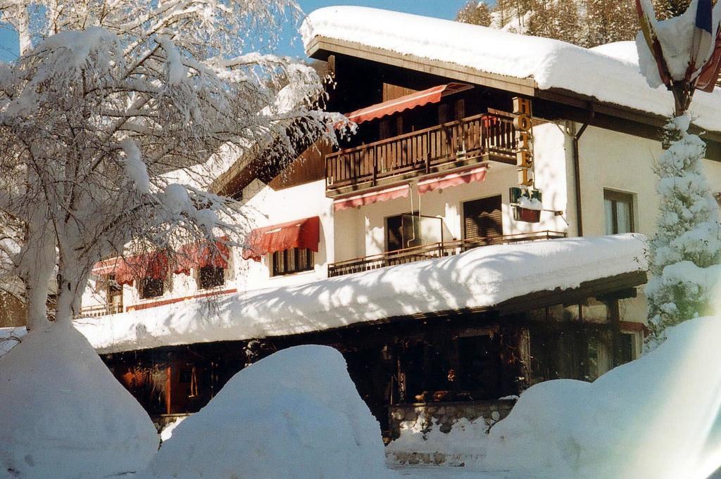 Albergo Martinet Vernante Exterior photo