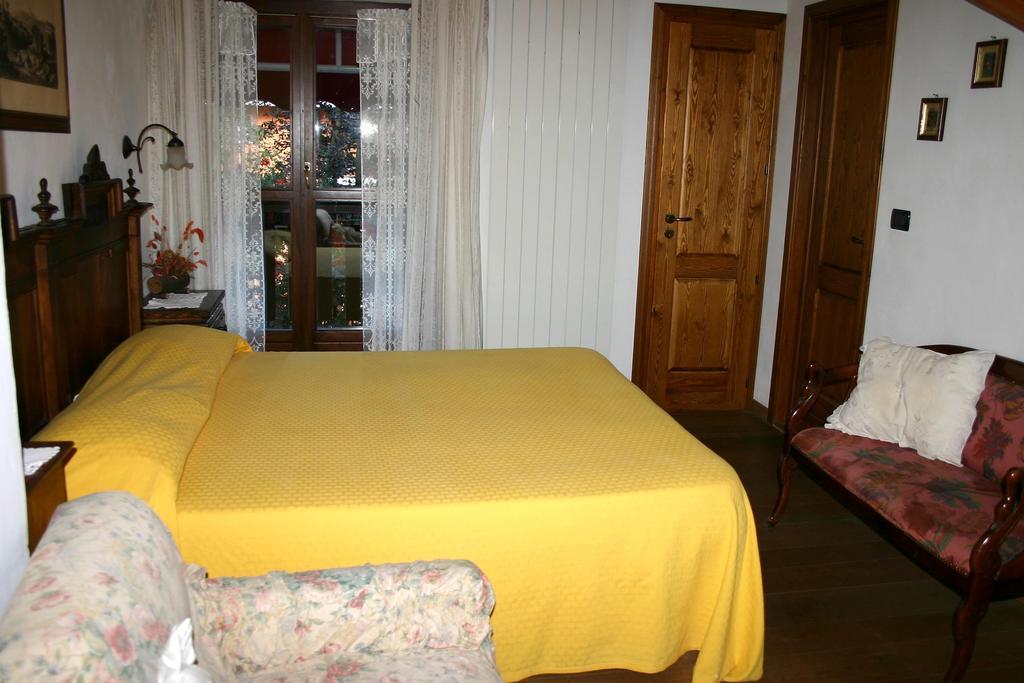 Albergo Martinet Vernante Exterior photo