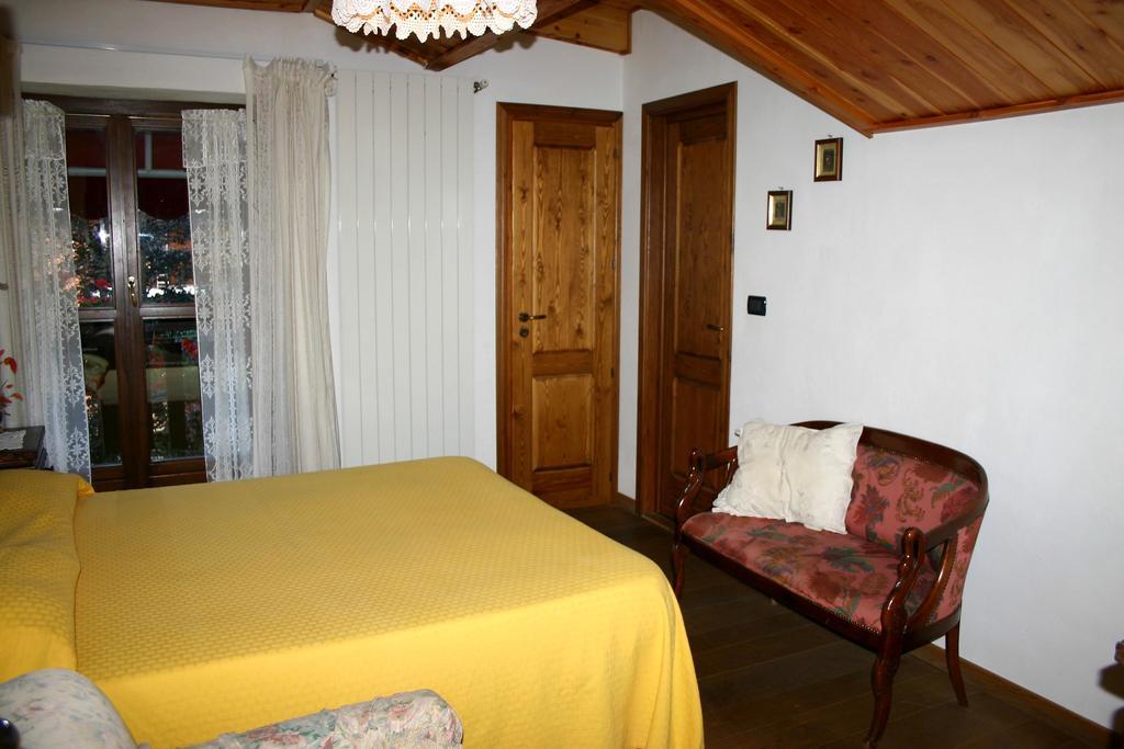 Albergo Martinet Vernante Exterior photo